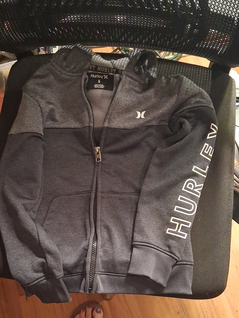 Hurley Boys  Zip Hoodie in Charcoal Gray